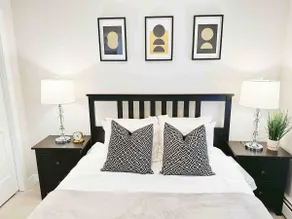 Brand new 2BR modern home near airport & shopping - Image 5