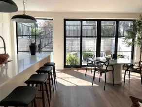 The Byron Brownstone - Image 4