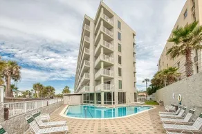 Beach Side- 2Br 2Ba 3bed | POOLS- GEM-BEACH! - Image 3