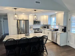 Charming Home in Reading with a Large Yard - Image 3