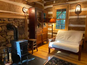 Little Cabin in the Woods is quiet and secluded! - Image 3