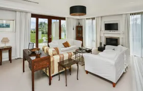 Pialligo Vines - A Country Estate - Image 2