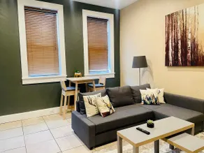 Studio Apartment on Main Street near W&J - Image 3