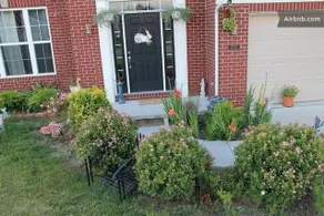 Family-friendly Fully-furnished Home - Image 2