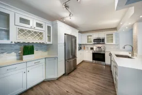 Two Bedroom Apartment - Indirect Water View - Image 4