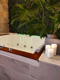 Pleasant accommodation with Jacuzzi/Balneotherapy - Image 4