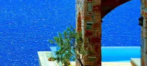 Nautilus Blue is priva te seafront in to the blue - Image 3
