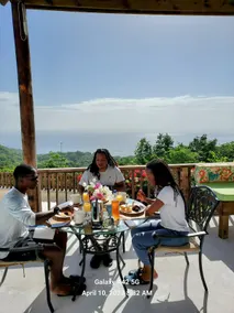 Breezy Castle Villa with private pool overlooking the Sea and Blue Mountains - Image 5