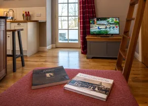 Romantic Cottage, nr St. Andrews with hot tub - Image 4