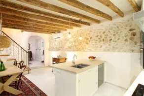 Casa Guiraud, Cosy and Welcoming Townhouse - Image 2