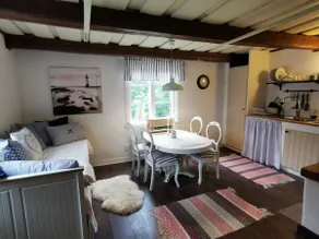 Cozy cottage by the swimming area - Image 5