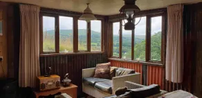 Foxes Den, Secluded, off-grid cabin. Amazing views - Image 5