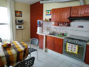 2 bedrooms, top floor, parking, garden. - Image 5