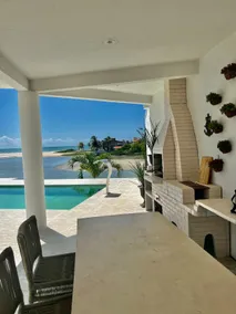 Cinematographic Villa - Image 5