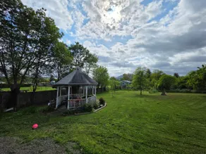 Spacious home with room to roam! - Image 3