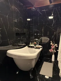 Suite with beautiful Jacuzzi and terrace - Image 5