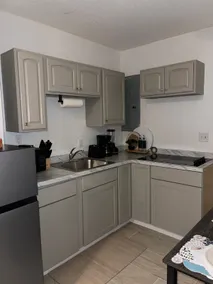 Beautiful Apartment - Image 4
