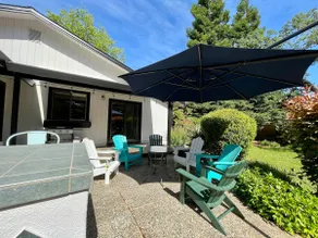 Cameron Park Summer House - Image 4