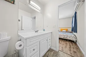 PrivateEntrance Guest unit in DT Baldwin Park-LA - Image 4