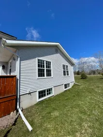 Trailside on West - Image 5