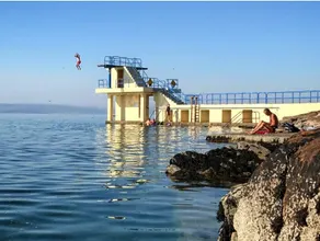 Oceanfront Oasis . Free Parking - Image 2