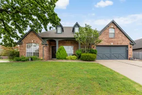 Hidden Gem in Bixby With Game Room & Pool - Image 2