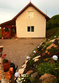 Hunter's Lodge - Image 5