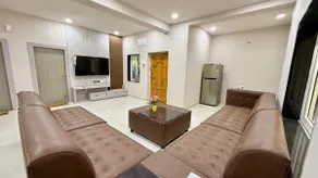 Newly Renovated AC 2BHK - Image 4