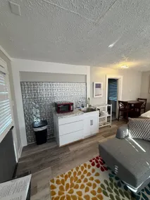 5 Min to IND Airport • Modern Studio•Private Entry - Image 4