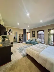 Villa Bloemé Guesthouse - Image 3