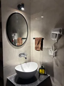 Amber Pvt Studio Suite@CityCentre|FortView|GYM|WiFi - Image 4