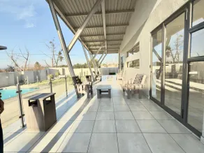 Broadacres apartment-work or play -swimming pool - Image 5