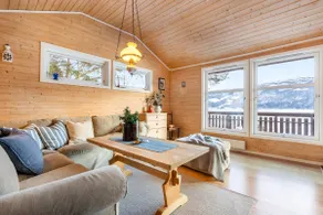 Fjord Cabin with Stunning Views - Image 4