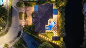 Luxury Villa Getaway • Poolside Bliss in Miami - Image 2