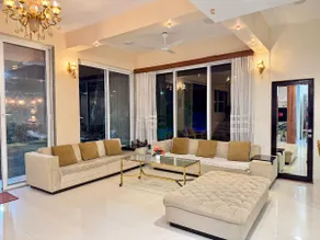 AMY VILLA LONAVALA 5Bhk with swimming pool and garden - Image 4