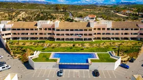 RELAX golf, direct pool access - Image 5