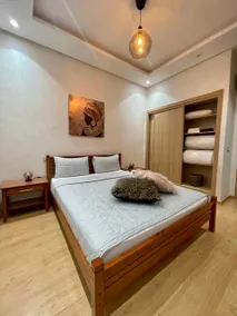 Luxury, comfort & location - Image 2