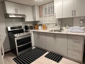 Guest Suite with 3 Bedrooms in St. Catharines - Image 5