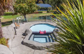 Old Forest Suite Indoor Pool + Hot Tub + Sauna - Image 3