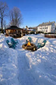 Warm Cozy Getaway •Peaceful • Surrounded by Nature - Image 2