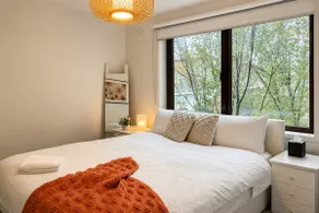 Central Cozy Unit - Image 5