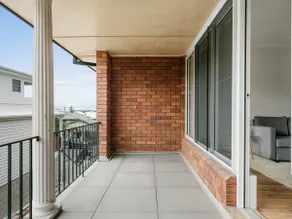 Prickly Pear Stays in Merewether - Ranclaud St - Image 2