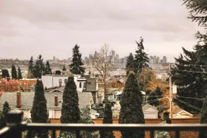 Epic Rooftop w/ Lake & Seattle Skyline Views - Image 2