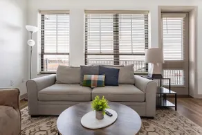 Landing | Incredible 1BD, Pool, Rooftop Lounge - Image 3