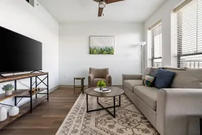 Landing | Incredible 1BD, Pool, Rooftop Lounge - Image 2