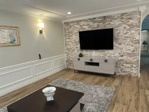 Modern and Clean Deluxe Retreat - Image 2
