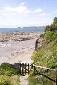 3 bedroom accommodation in Downderry - Image 5