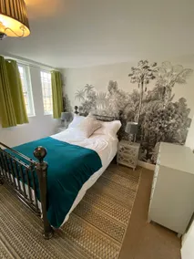 Gallery Apartment - Image 2