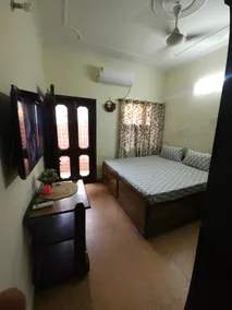 Spacious 2Bhk With Kitchen - Image 5