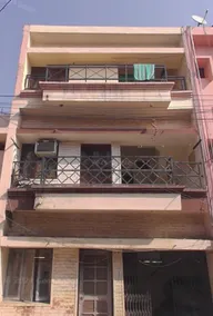 Spacious 2Bhk With Kitchen - Image 2